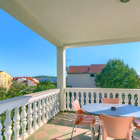 Apartmani Vukicevic Vodice Esterno foto