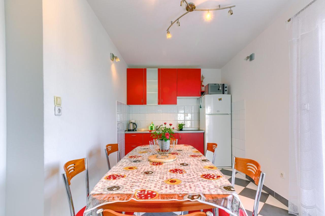 Apartmani Vukicevic Vodice Esterno foto
