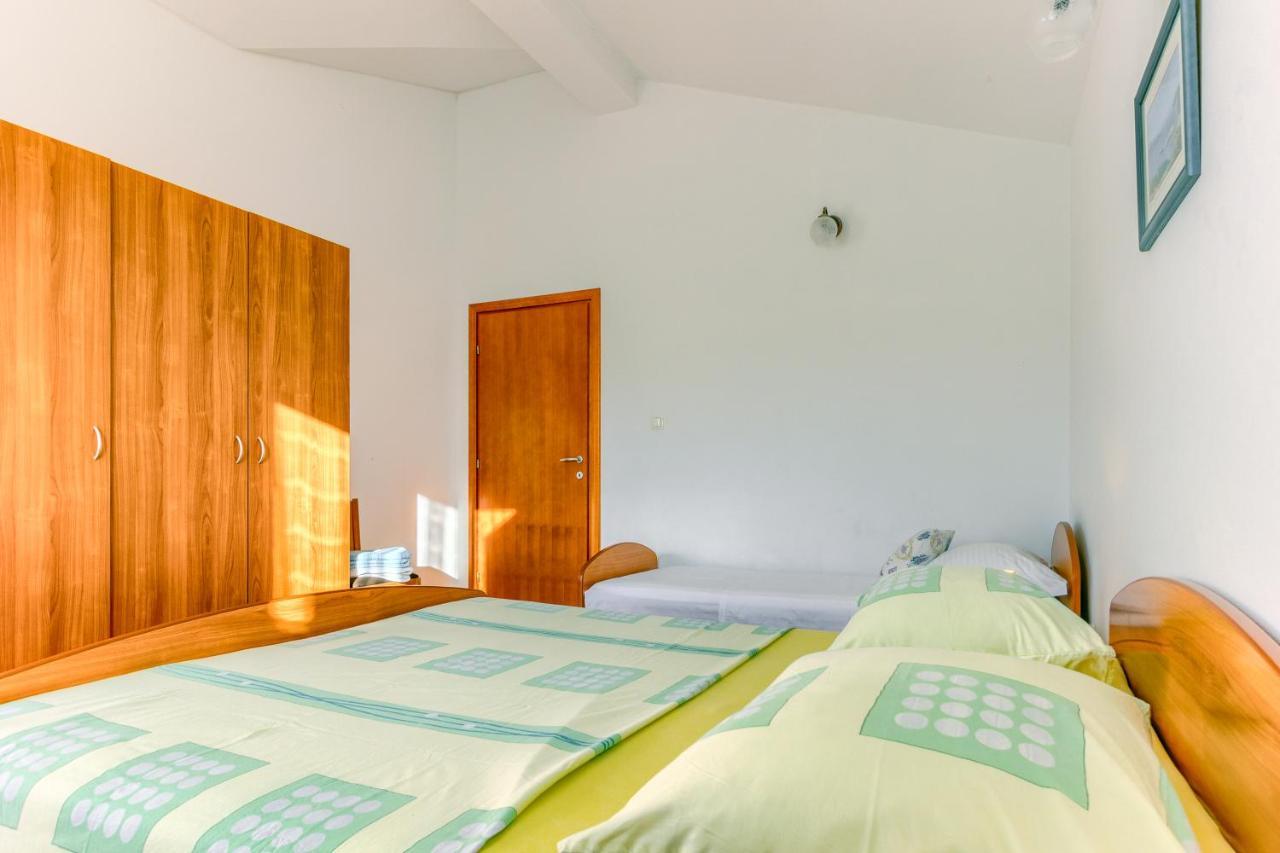 Apartmani Vukicevic Vodice Esterno foto