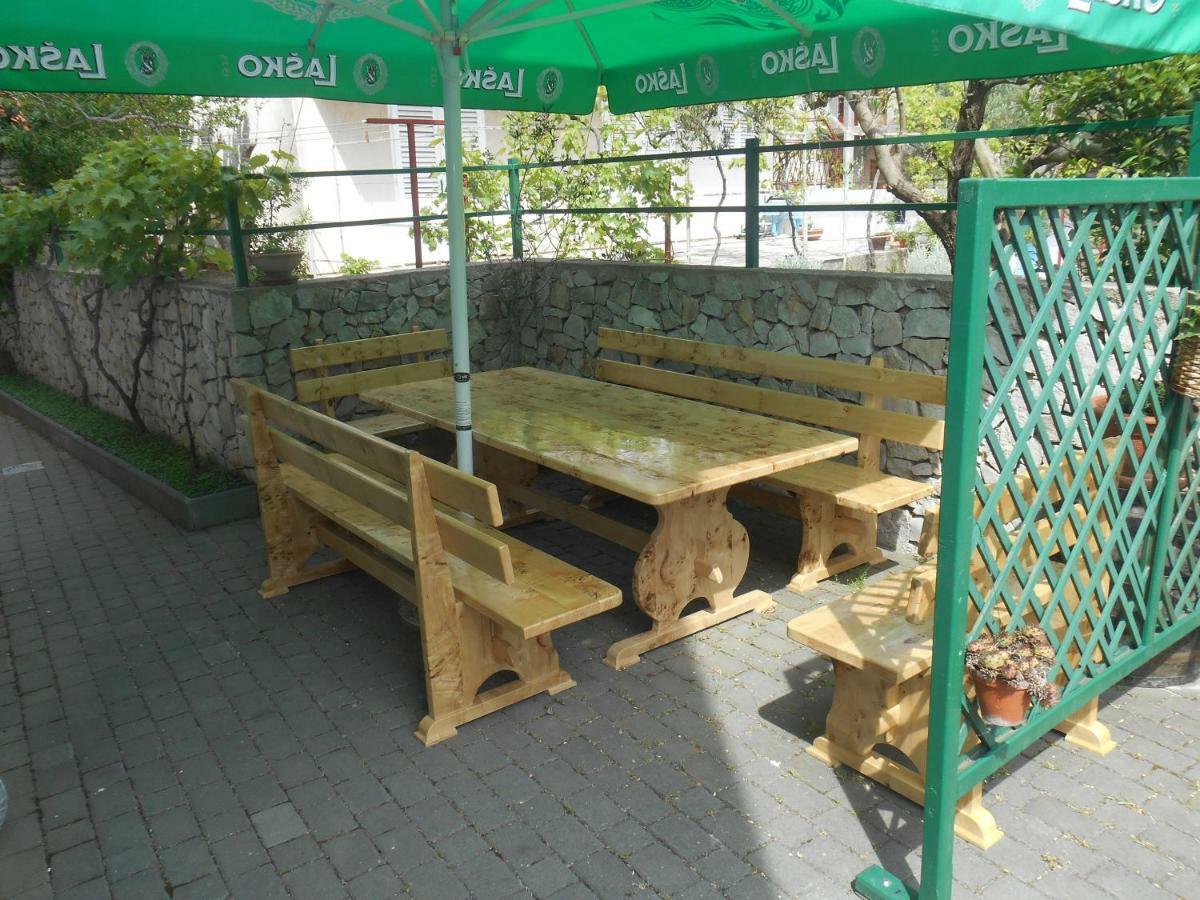 Apartmani Vukicevic Vodice Esterno foto